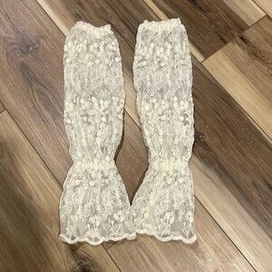 Floral lace sleeves